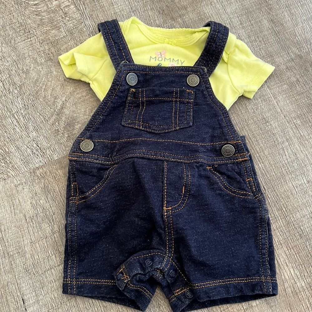 Carters baby outfit 